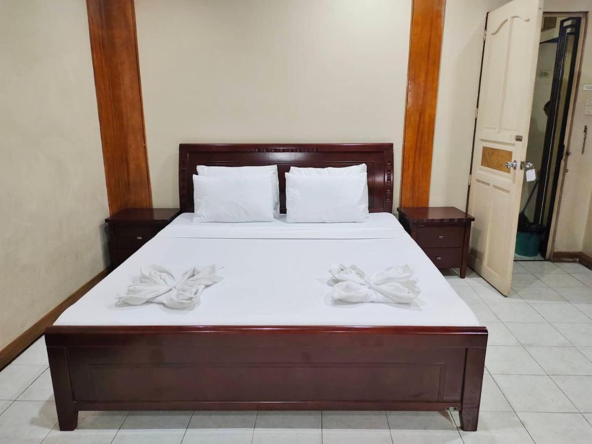 Parkview Hotel Cagayan de Oro Esterno foto